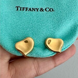 Tiffany & co 18k yellow gold full heart clip on earrings